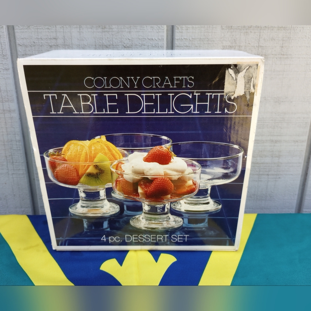 Colony Crafts 4 Piece Dessert Set